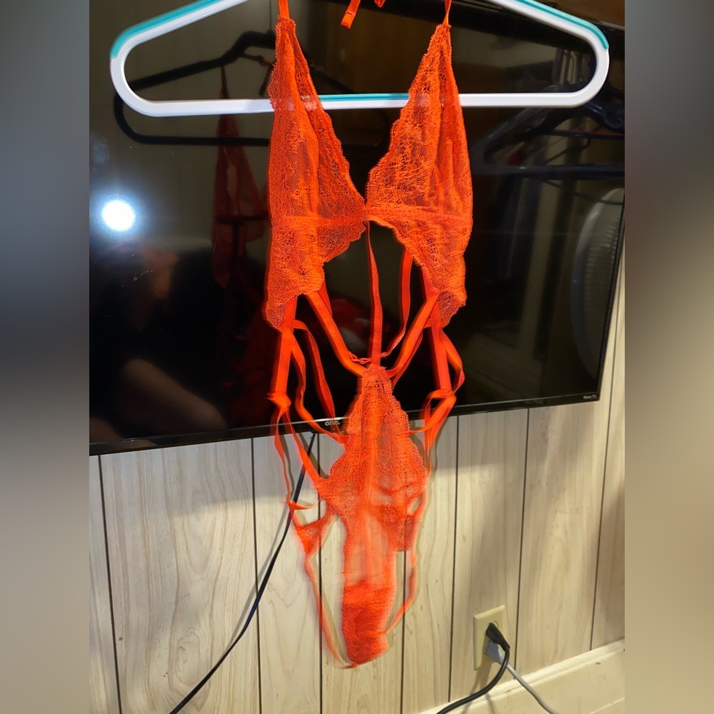 VS Strappy Lingerie NWOT